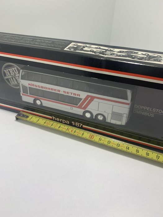 Setra S 228 DT da Herpa escala 1/87