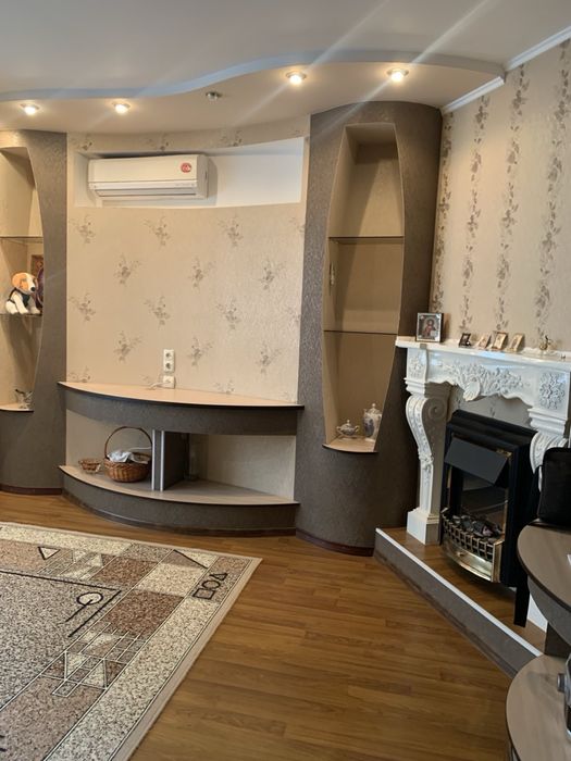 Продам 3к Шкільна 22а Петропавлівська Борщагівкa та  гараж