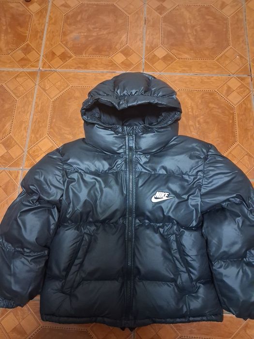 Куртка зимова  NIKE на хлопчика -128-137 р-нова