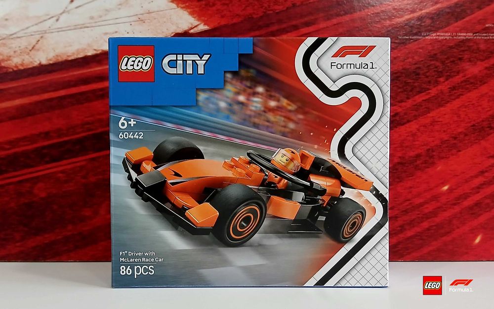 LEGO City #60442 - Piloto de F1® com Carro de Corrida McLaren