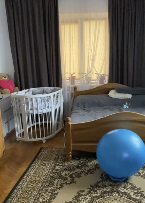 Дитяче ліжечко з матрасом