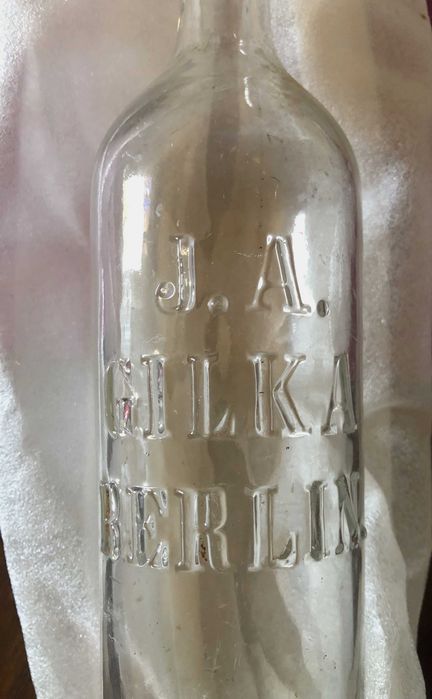 Stara butelka szklana