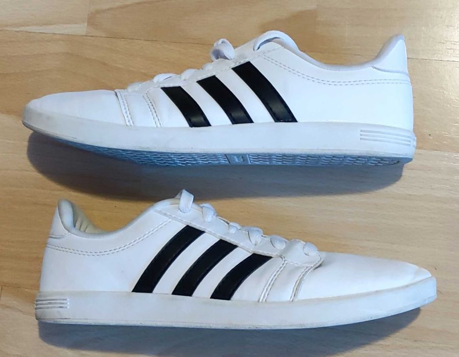 Sneakery Adidas neo label Chill r. 38