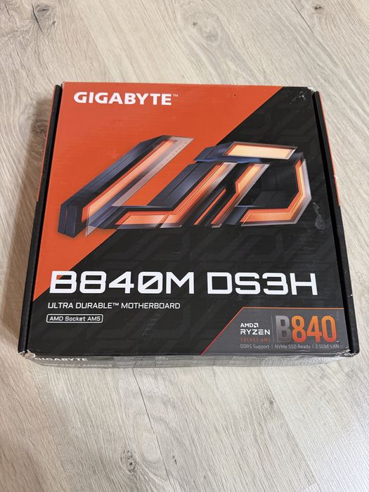 Нова материнська плата Gigabyte b840m Ds3h