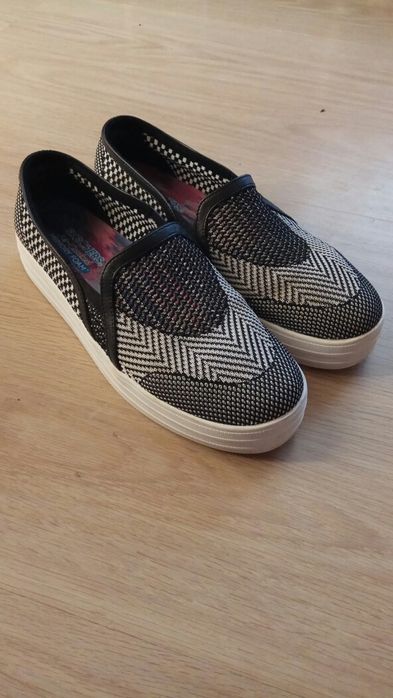 Сліпони, балетки жіночі SKECHERS р.39
