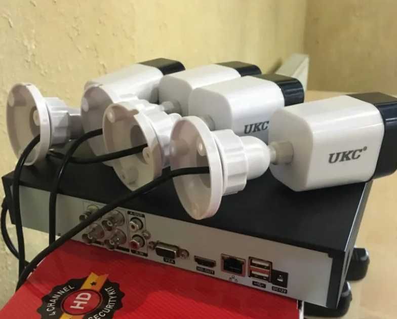 Набор камер видеонаблюдения 4 камеры с регистратором AHD Kit уличные