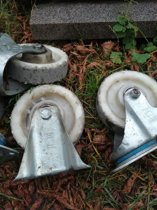 Kółka. Samoskrętne