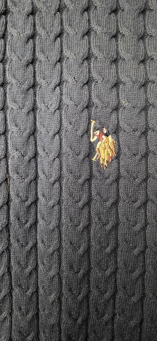 Стильний джемпер U.S. Polo Assn. у косичку з налокітниками. Розмір М.