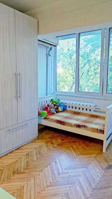 продаж 2 кім.з ремонтом, 4 пов.метро ЛІСОВА