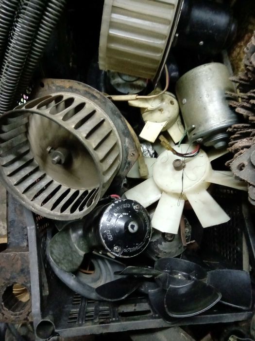 Электродвигатель с редуктором ДСМ 1/300-П-220УХЛ4,2