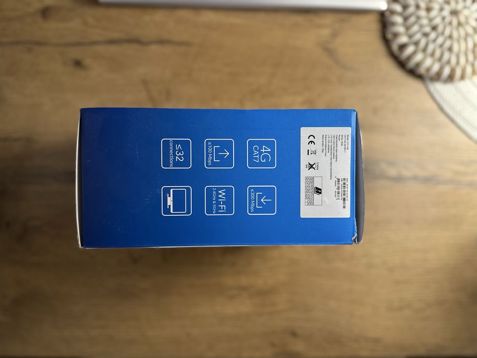 Alcatel LINK HUB 4G WiFi (LTE Cat.7 300Mbps/100Mbps)