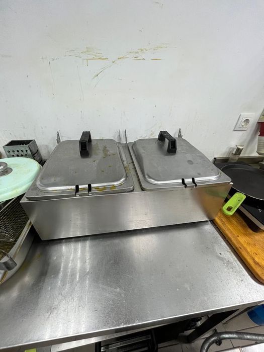 Продам б/у оборудование для кафе дёшево