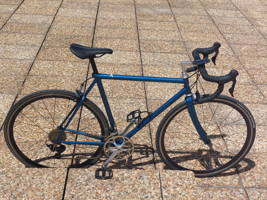 Giant CFR Pro - Carbono