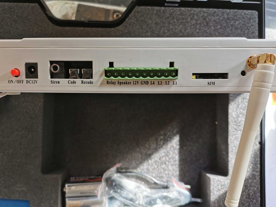 Alarm domowy nowy Safealarm 24 WiFi