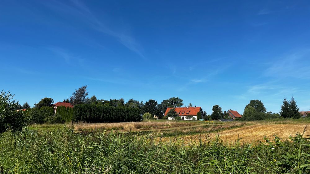 Dzialka na sprzedaz (posiada warunki zabudowy) -spokojna okolica na Warmii - Widok 2