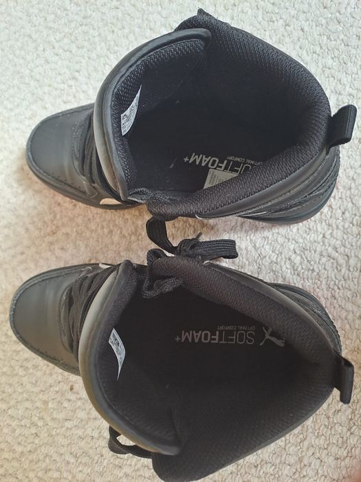 Buty Puma czarno-czerwone 38,5