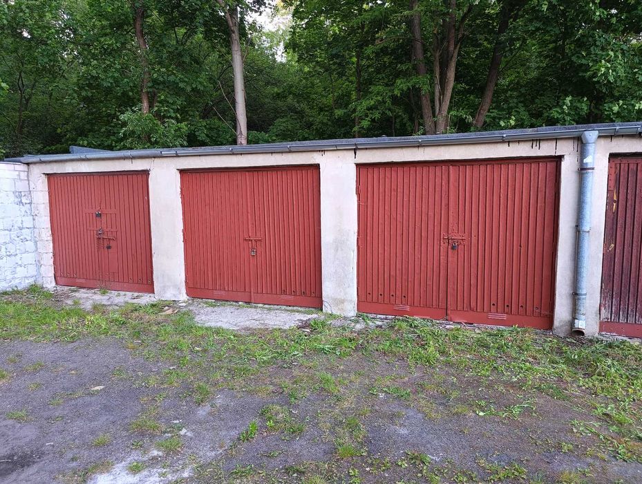 Wynajmę garaż magazynek murowany duży Sulejówek 20m2