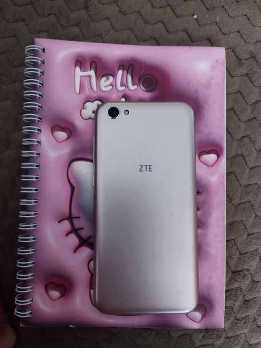 Смартфон в наявності в робочому стані