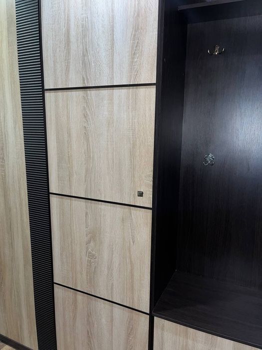 Прихожая  бу в отличном состоянии