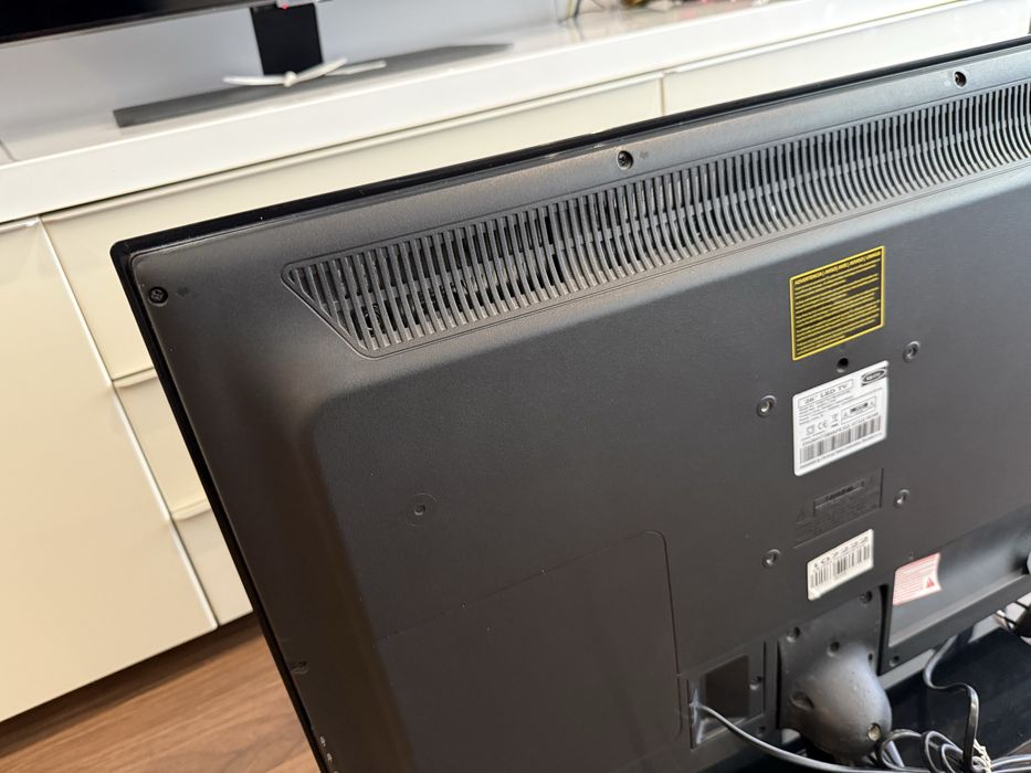 Televisao e motion 26 polegadas