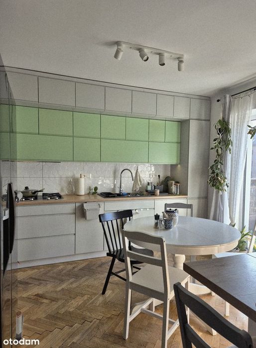 Klimatyczny dom w mieście z miejscem parkingowym i piwnicą