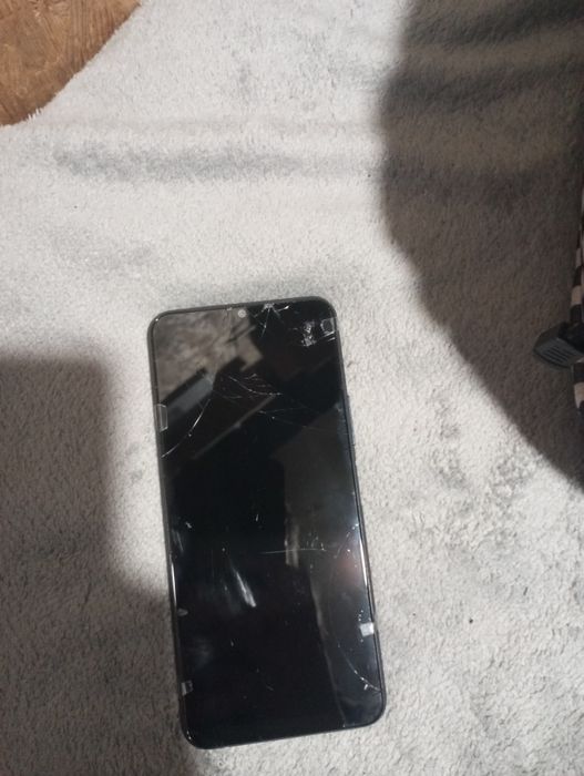 Продам Vivo Y20.