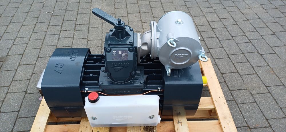 Kompresor Jurop RV-520/D pompa beczkowóz RV 360 Bułaków • OLX.pl