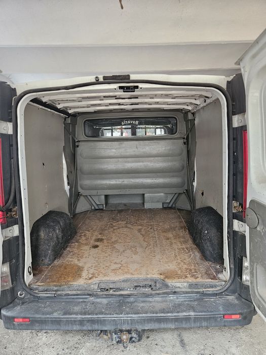 Renault Trafic 2.0, L2H1, 2008r.