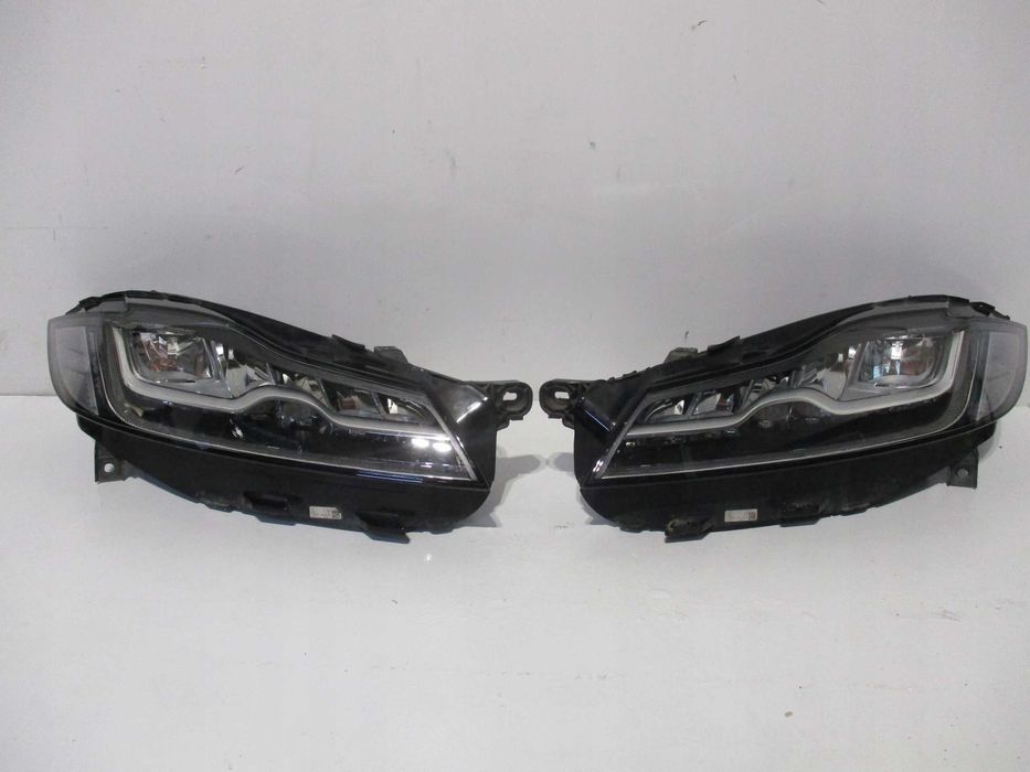 JAGUAR F-PACE Комплектний перед