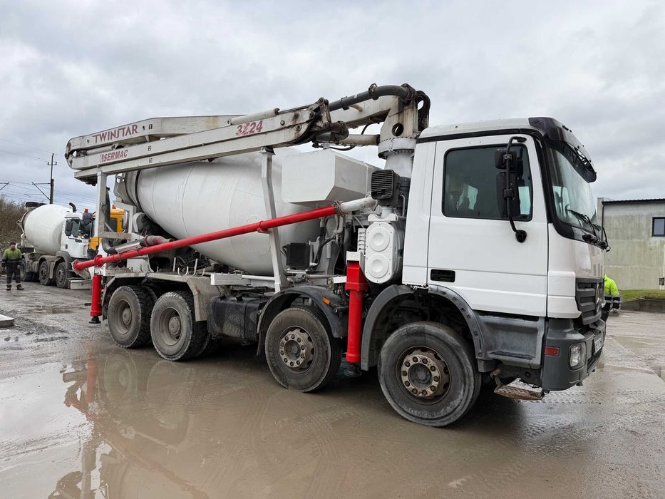 Pompogruszka Mercedes Sermac Z24