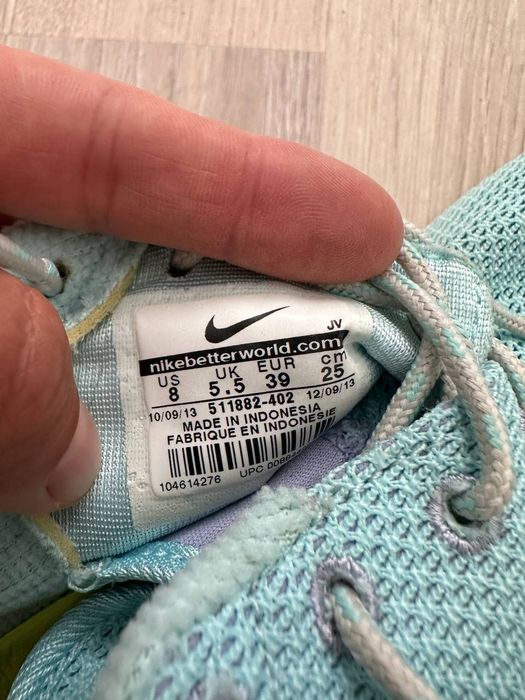 Buty sportowe Nike Roshe Run “Glacier Ice” 39 (25 cm)