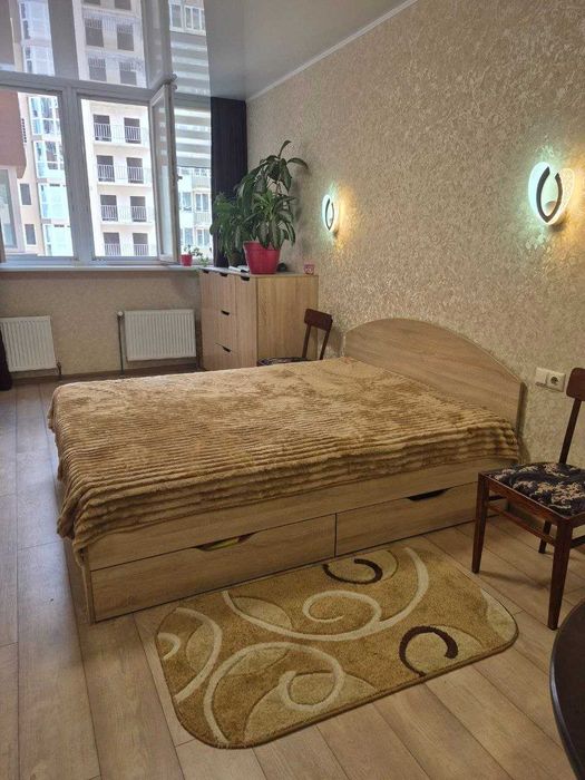 1 кімнатная, Шкільна