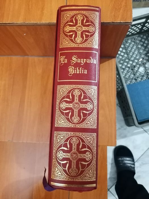Livro a Bíblia Sagrada