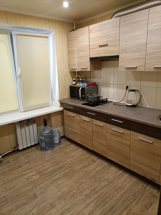 Здам подобово 2-х кімнатну квартиру.