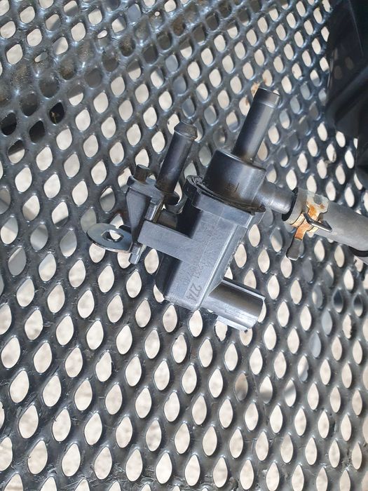 Zawor podcisnienia filtr Toyota Avensis t25 2.0 vvti 147 km