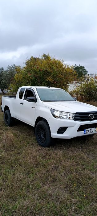 Toyota Hilux 2.4d  4wd 150 CV extracab