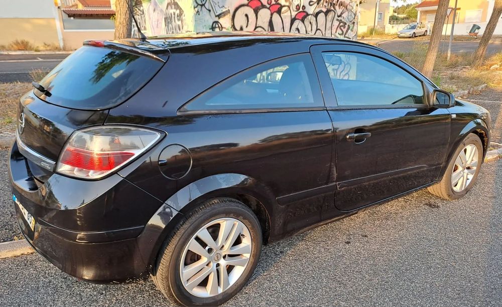 Opel Astra GTC 1.9 CDTi