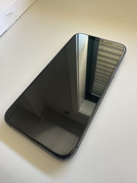 Iphone 11 pro 64 GB (IMACULADO c/extras)