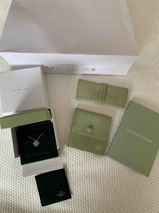 Van Cleef&Arpels Alhambra Grey підвіска Mother of Pearls