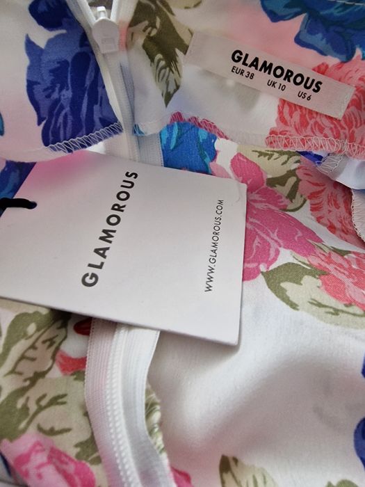 Sukienka letnia, satynowa w kwiaty " Glamorus".