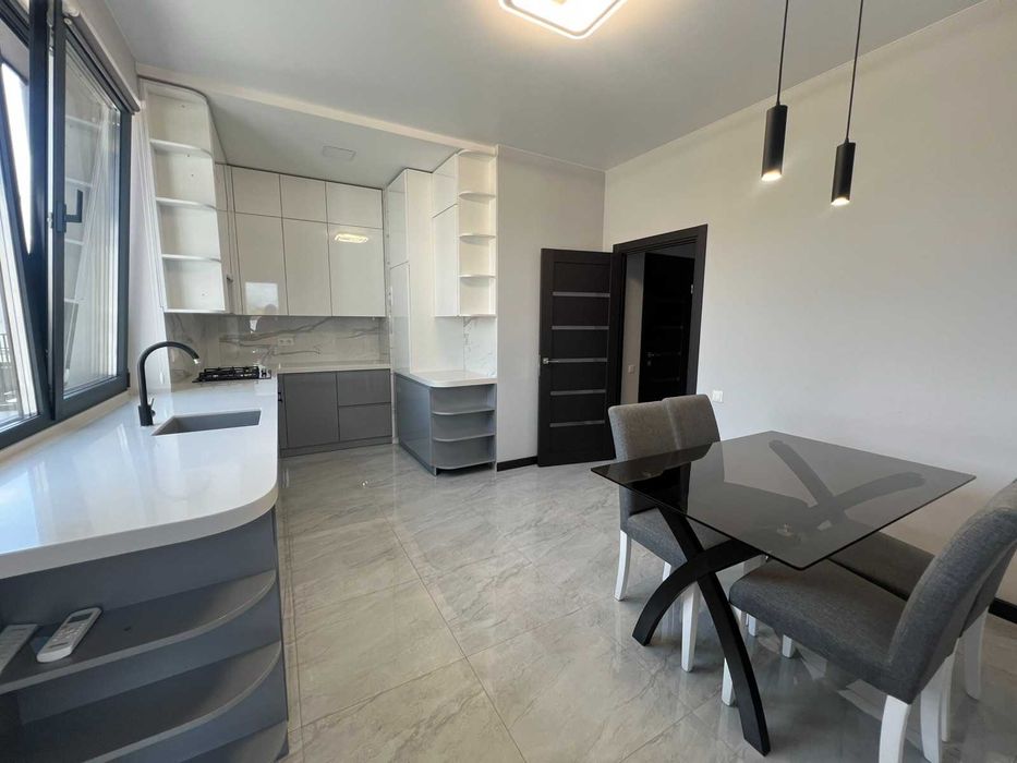 Оренда 2-кім. квартири в новобудові  (Globus), вул. Юрія Руфа