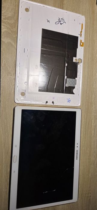Tablet Samsung t800 na części.