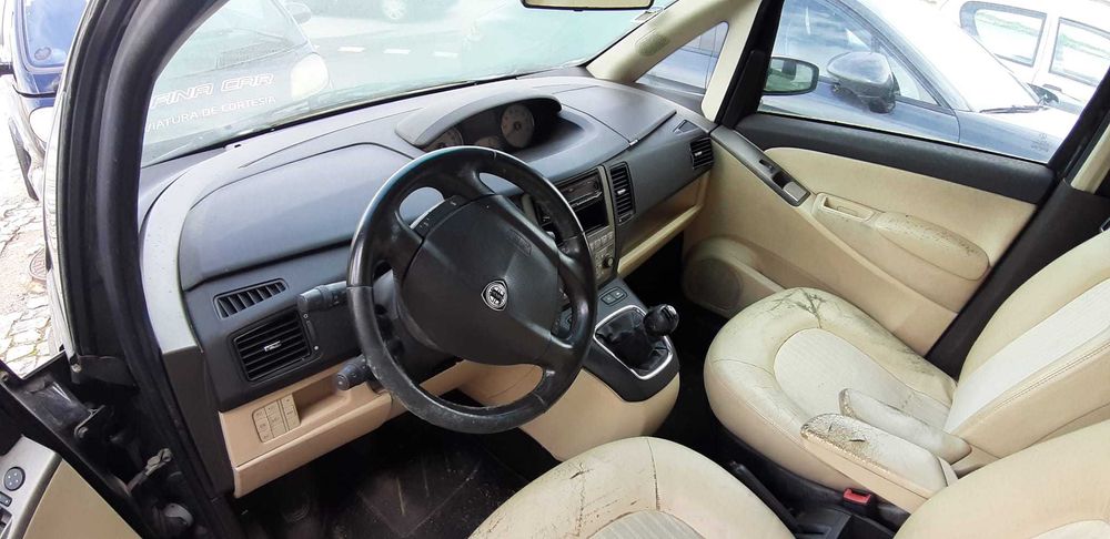 Lancia Musa 2005 – Teto de Abrir – Para Reparação / Peças