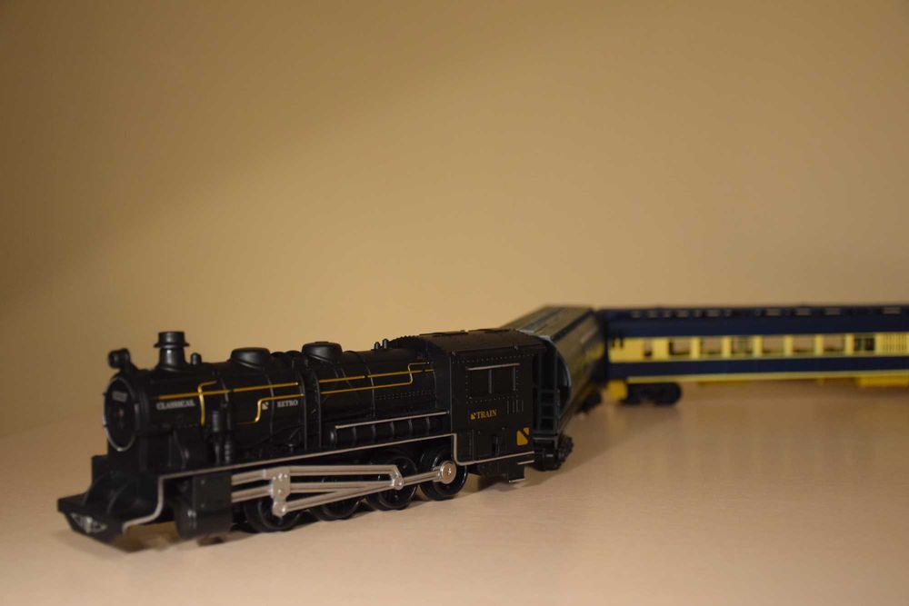 Kolejka elektryczna na baterie Pociąg 4