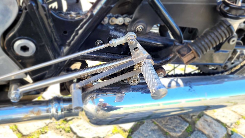 Kawasaki w 650 "Daisy" (só para CR lovers- peças originais incluídas)