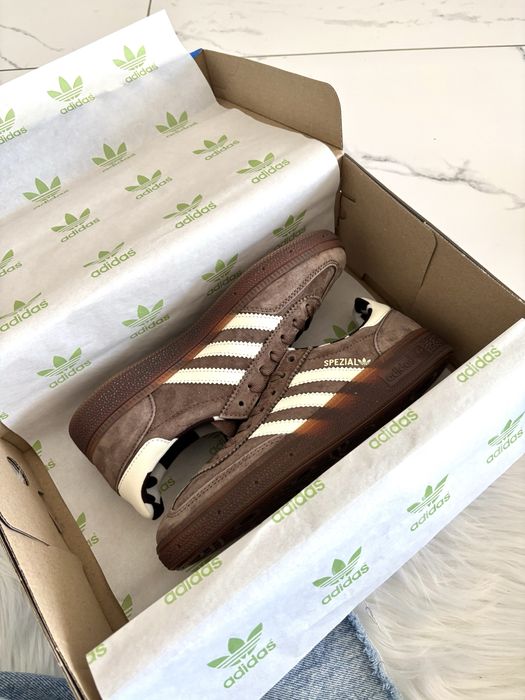 Жіночі кросівки Adidas Handball Spezial