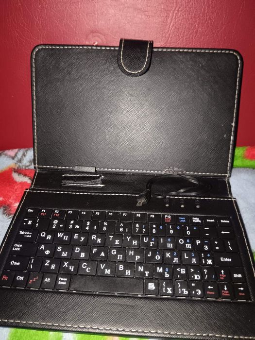 Чохол+ клавіша до планшетів