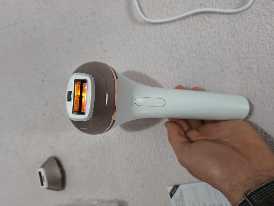 Depiladora Luz Pulsada PHILIPS BRI945/00 (IPL - Multi-zonas - Branco)