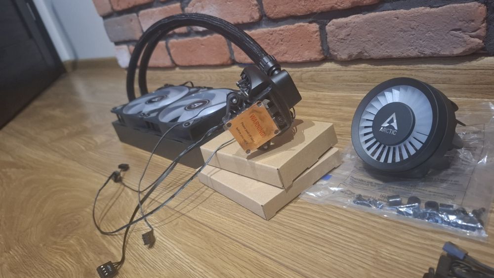 Chłodzenie wodne Arctic Liquid Freezer III 240 A-RGB Black