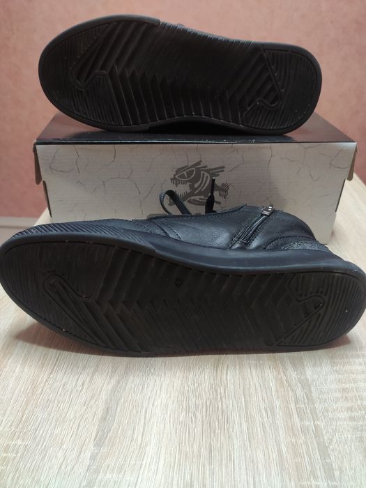 Зимові термосапожки Shark 42 р.